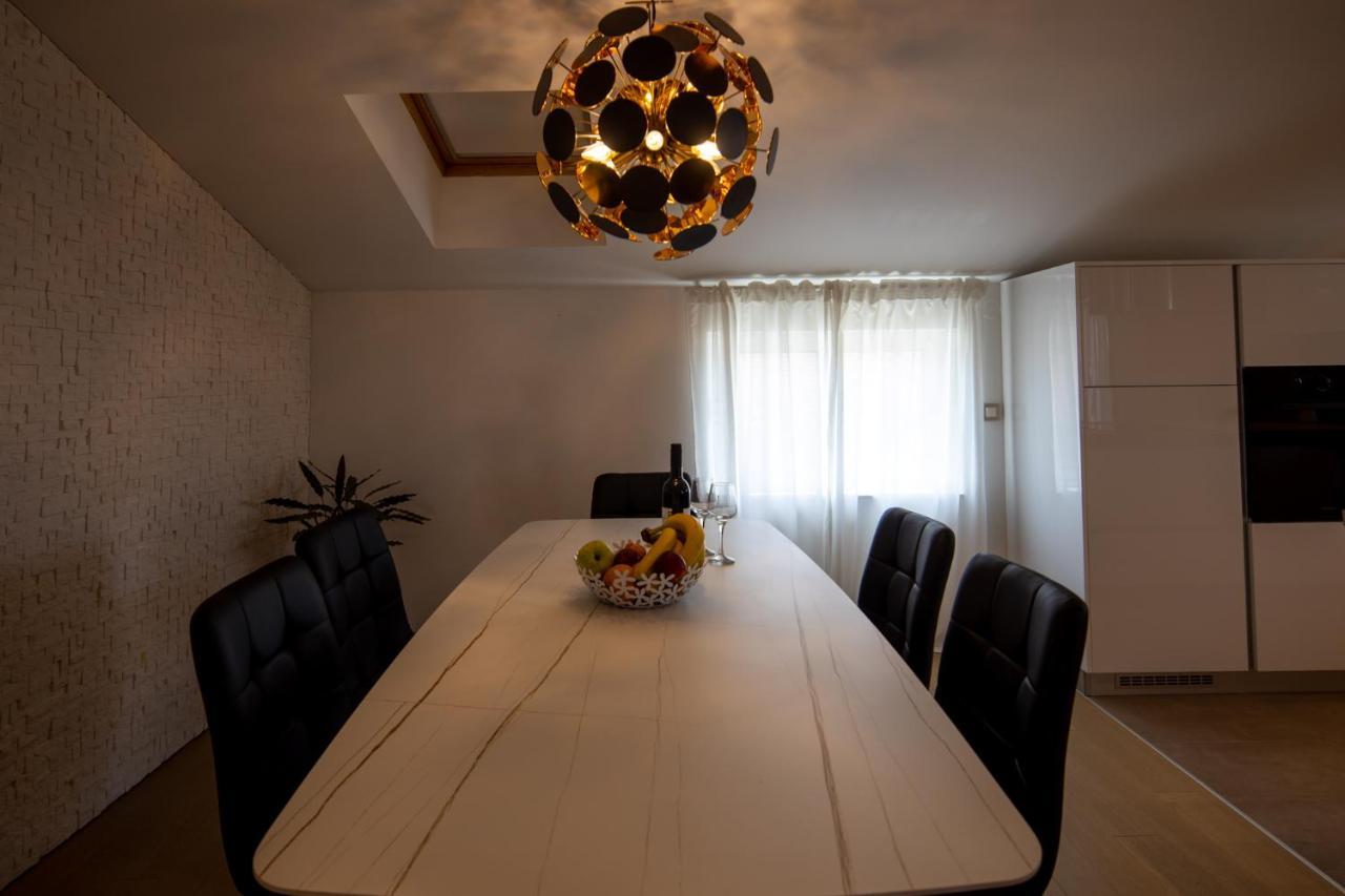 Lumaja Luxury Apartman Biograd Na Moru Zewnętrze zdjęcie