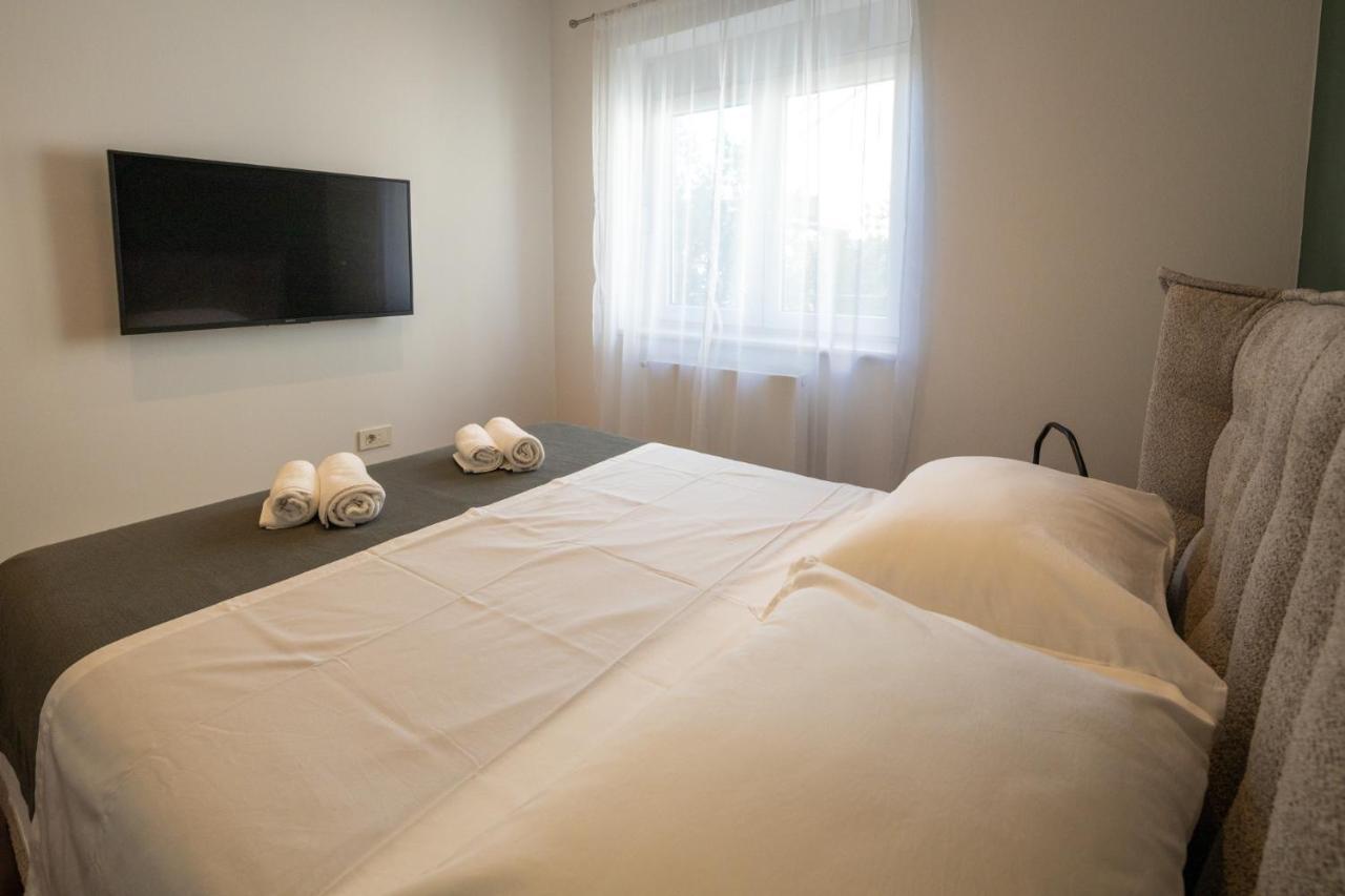 Lumaja Luxury Apartman Biograd Na Moru Zewnętrze zdjęcie